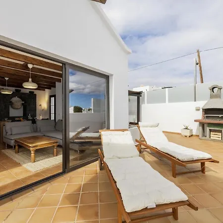 4 - Vipvipvillas Villa Tias