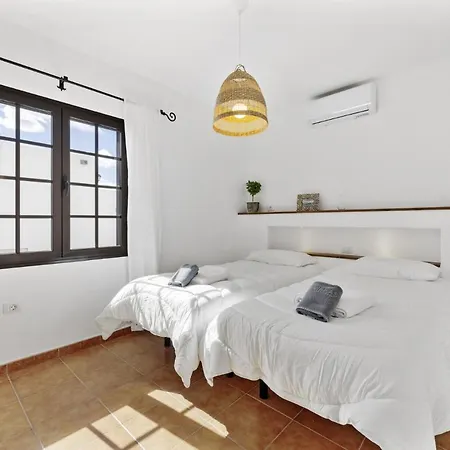 4 - Vipvipvillas Βίλα *