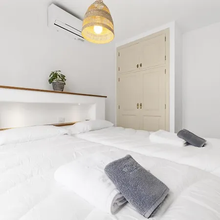 4 - Vipvipvillas Βίλα *